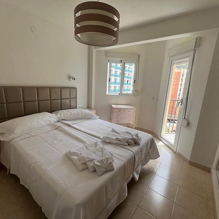 Апартаменты La Torre Sol Y Playa Бенидорм Экстерьер фото
